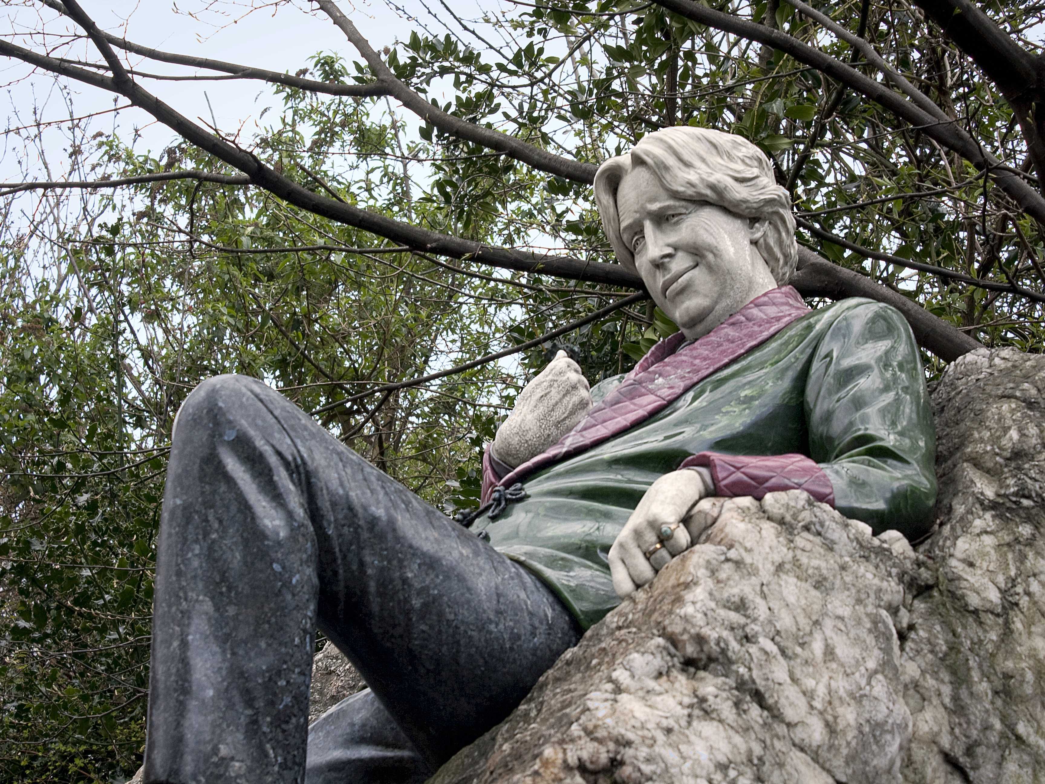pomnik Oscara Wilde'a, Dublin