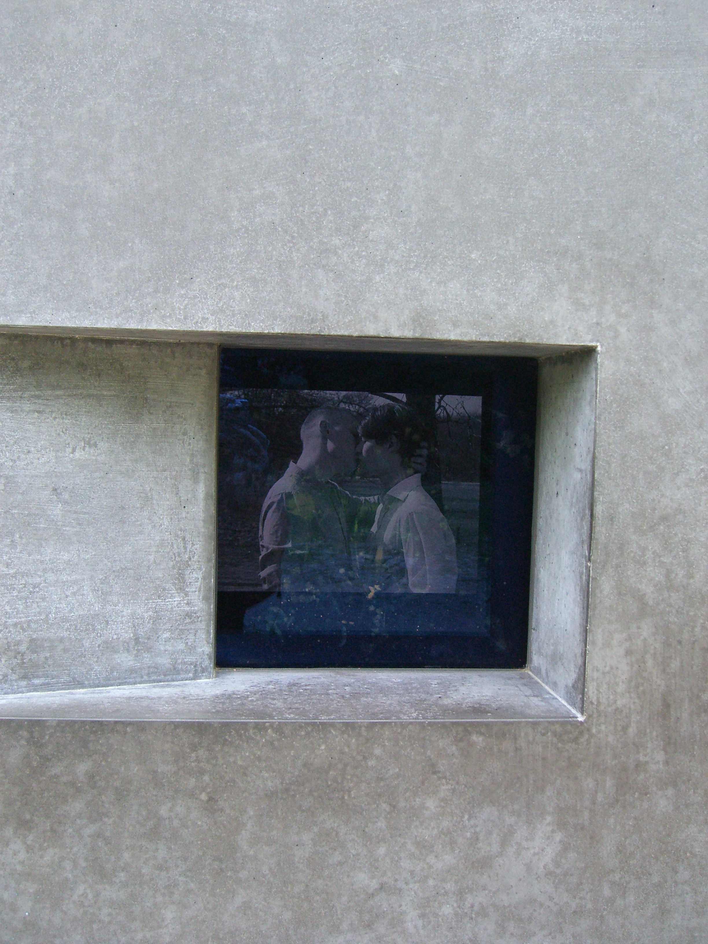 Pomnik upamiętnienia homoseksualnych ofiar III Rzeszy, Berlin